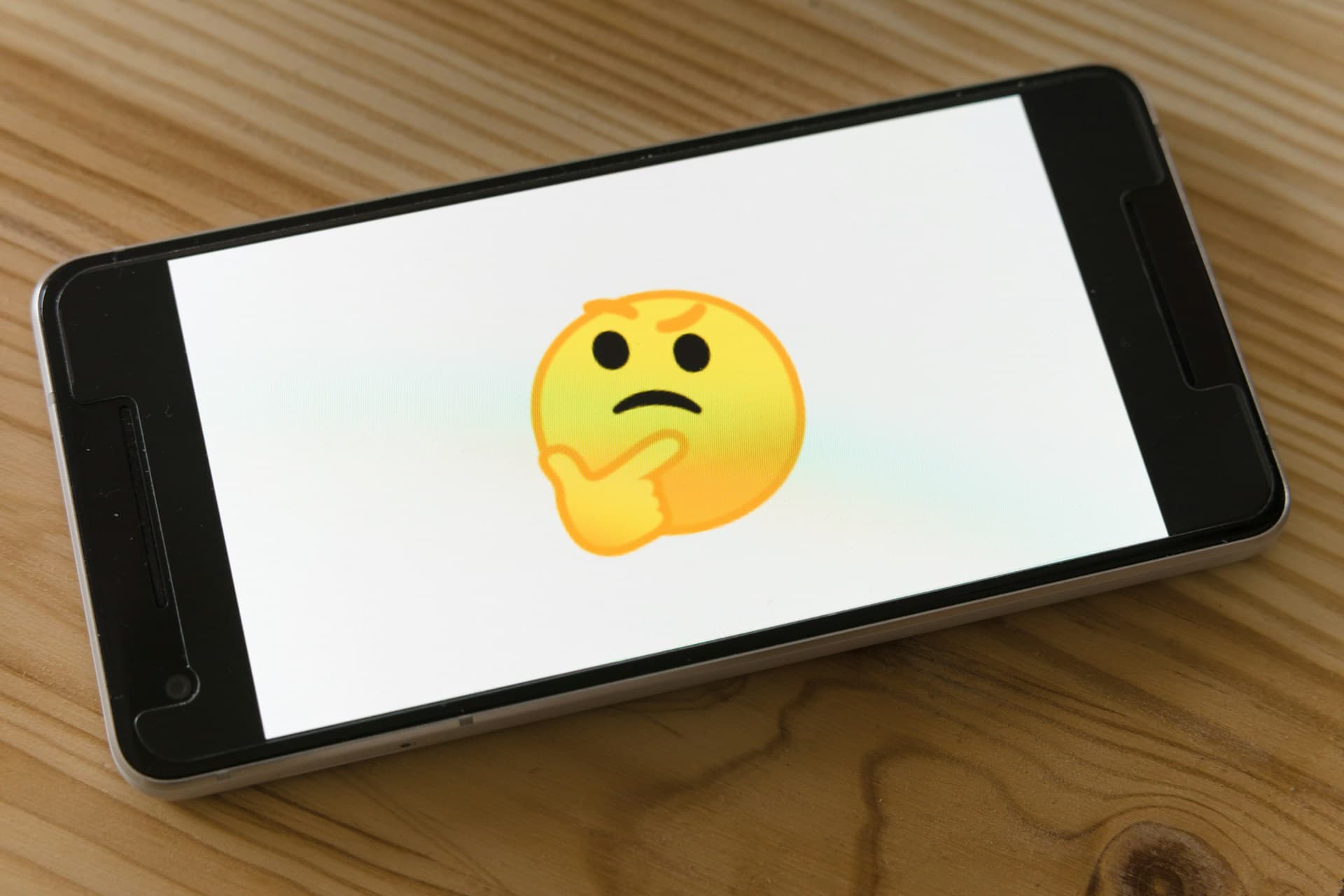 10 Erros ao Comprar um Celular em 2026 e Como Evitá-los